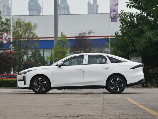 Geely Galaxy L6 Κινέζικο ηλεκτρικό σεντάν Plug In Υβριδικό σεντάν 1370KM L2 Βοηθούμενη οδήγηση