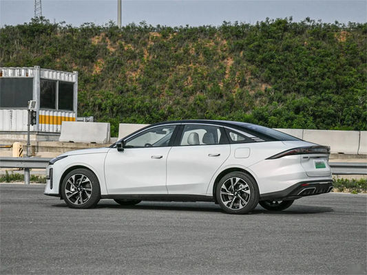 Geely Galaxy L6 Κινέζικο ηλεκτρικό σεντάν Plug In Υβριδικό σεντάν 1370KM L2 Βοηθούμενη οδήγηση