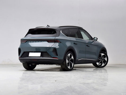 ARCFOX αT Ηλεκτρικό SUV 5 θέσεων Huawei L2 Διανοητική Οδήγηση Η διάρκεια ζωής της μπαταρίας 480KM-688KM