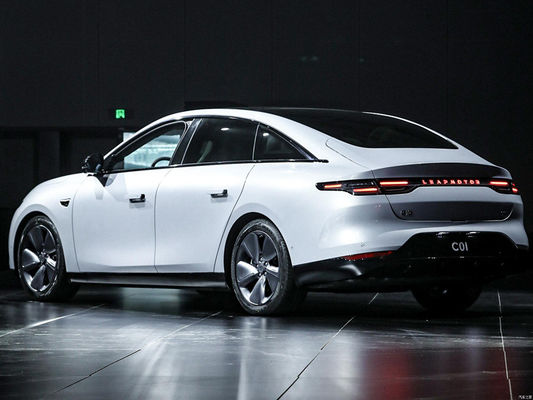 Leapmotor C01 Κινέζικο Ηλεκτρικό Σεντάν 525KM-717KM Με Πύλες Χωρίς Φρέμα