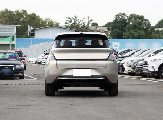 BaoJun Clouds Ev Ένα Hatchback Μικρό Ηλεκτρικό Σεντάν Με Ακτίνα 360-460KM