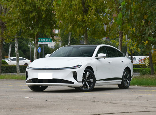Τσανγκ'αν Α07 Sedan EV και Reev Δύο συνδυασμοί Η διάρκεια ζωής της μπαταρίας 515 χλμ (EV) και 1200 χλμ (1.5T κινητήρας Reev)