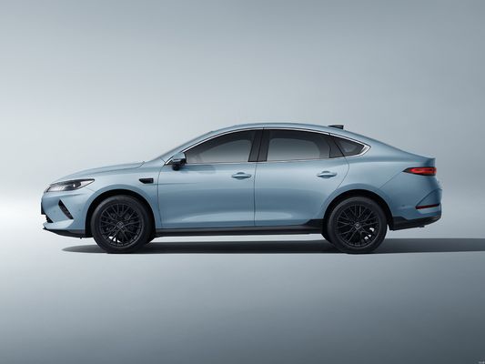 Η δεύτερη γενιά της BYD Qin Plus 2025 DM-i Intelligent Driving Edition, με αναβαθμισμένα χαρακτηριστικά, με την ίδια τιμή. Το μοντέλο έξυπνης οδήγησης με την καλύτερη αναλογία κόστους-αποδόσεων