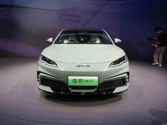 25 BYD Seal06GT, με εμβέλεια 505KM-605KM, με τετρακίνηση και δίτροχια κίνηση με δύο συστήματα.