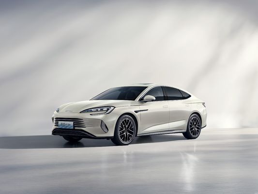 2025 BYD-SEAL 07 DM-i Intelligent Drive εξοπλισμένο με τεχνολογία BYD Dmi 5ης γενιάς.