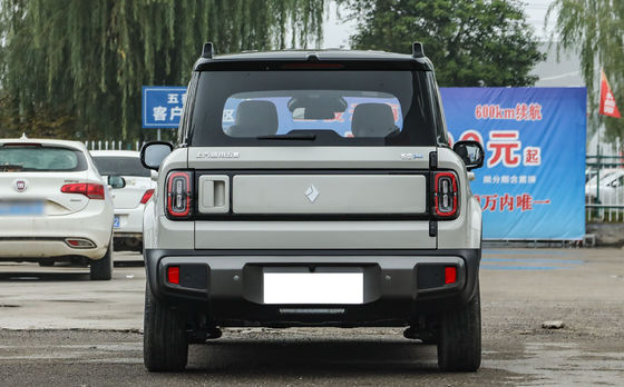 Το Baojun Yueye Plus είναι ένα κινεζικό ηλεκτρικό όχημα με χαρακτηριστικό τετραγωνικό σχεδιασμό, που προσφέρει μια αυτονομία CLTC 401 χλμ.προσφέροντας εξαιρετική αξία για το χρήμα