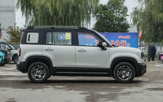 Το Baojun Yueye Plus είναι ένα κινεζικό ηλεκτρικό όχημα με χαρακτηριστικό τετραγωνικό σχεδιασμό, που προσφέρει μια αυτονομία CLTC 401 χλμ.προσφέροντας εξαιρετική αξία για το χρήμα